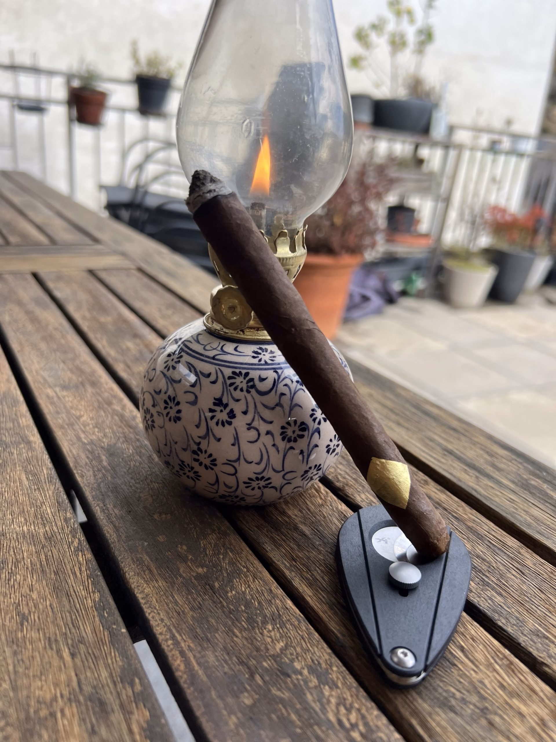 Cavalier Genève Black II Lancero